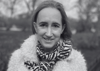 SOURCE: INSTAGRAM (@sophiekinsellawriter)