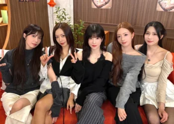 SOURCE: TWITTER (@Apink_2011)