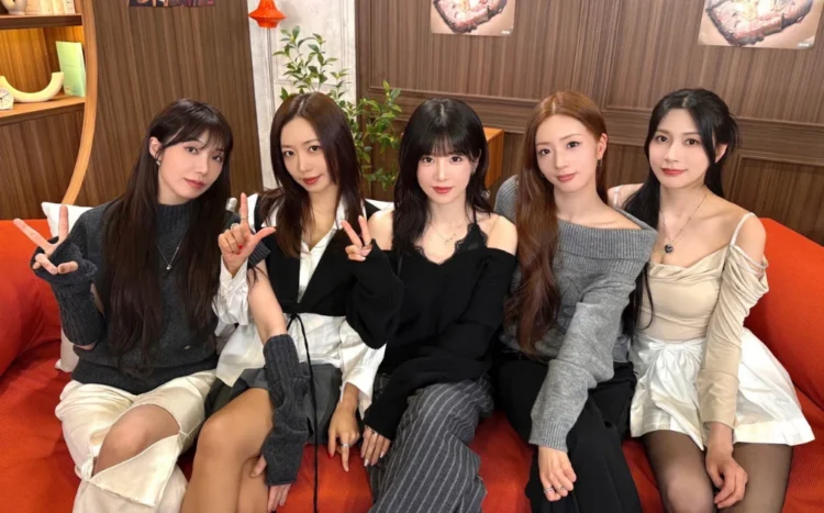 SOURCE: TWITTER (@Apink_2011)