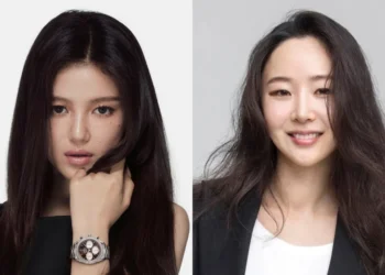 SOURCES: FACEBOOK (NewJeans) & TWITTER (@soompi)