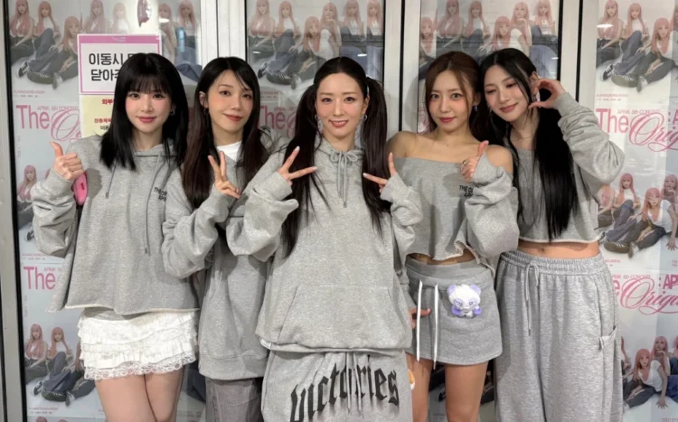 SOURCE: TWITTER (@Apink_2011)