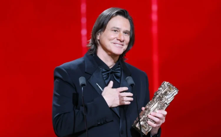 SOURCE: TWITTER (@THR)