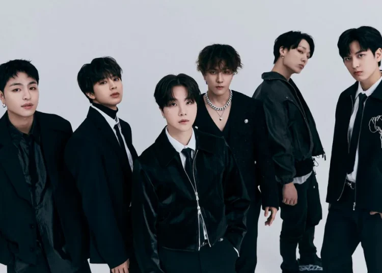 SOURCE: TWITTER (@iKONIC_143)