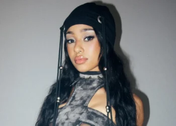 SOURCE: FACEBOOK (KATSEYE)