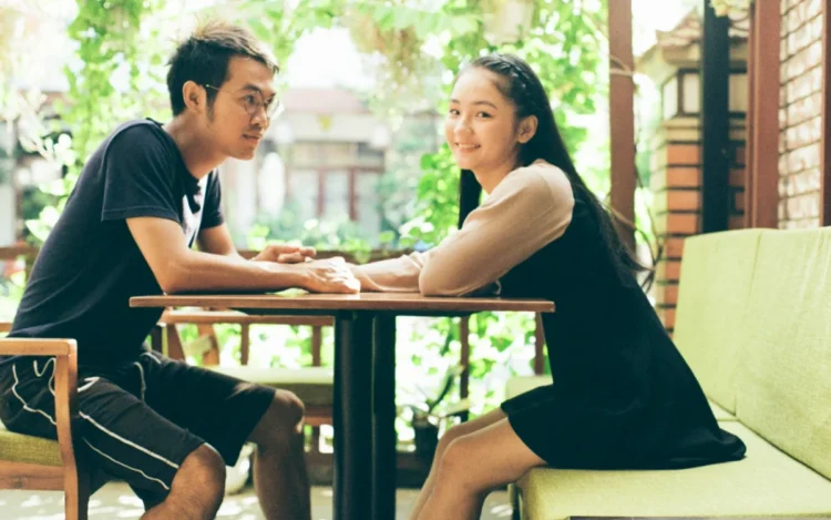 Photo by Phạm Chung: https://www.pexels.com/photo/a-couple-having-a-date-11811062/