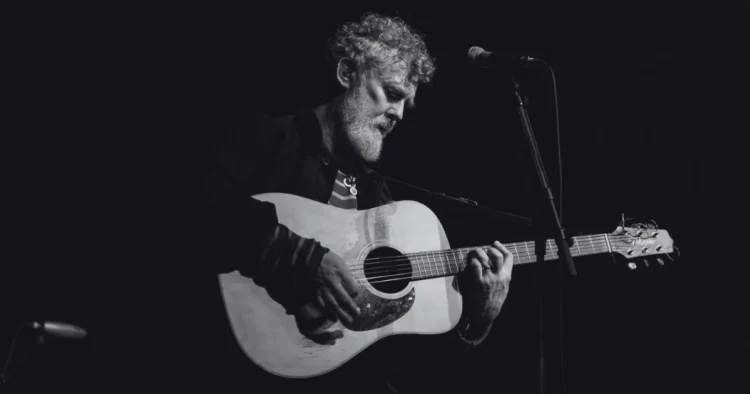 SOURCE: INSTAGRAM (@glenhansard)