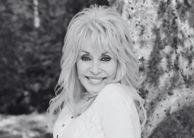 SOURCE: TWITTER (@DollyParton)