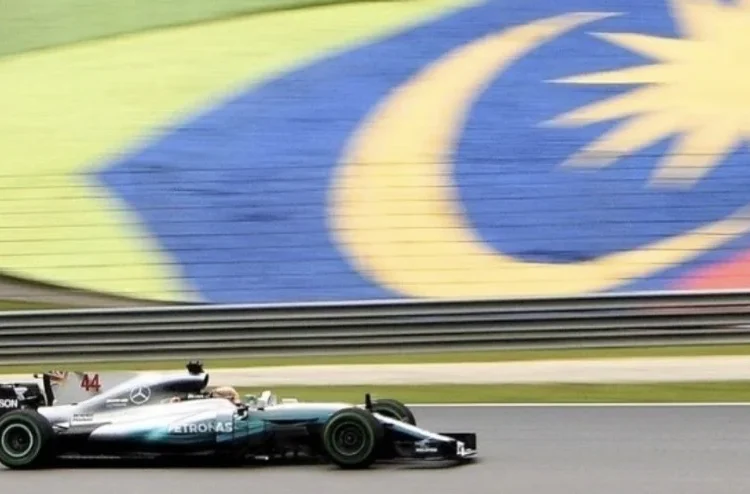 Source: @mercedesamgf1 on Instagram