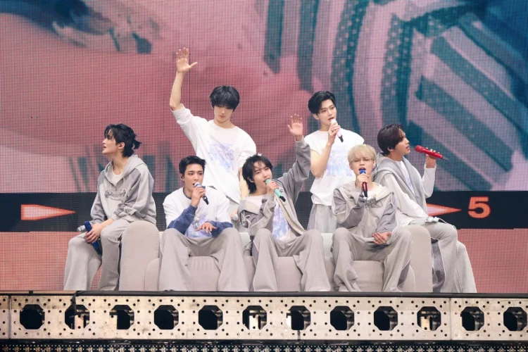 image source: smtown