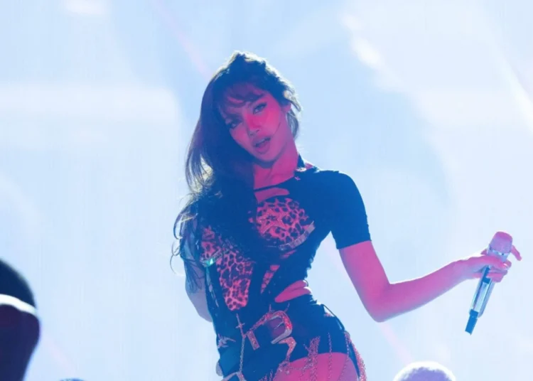 Image Source: lalalalisa_m