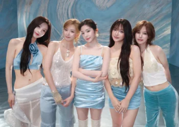 image source: redvelvet.smtown instagram